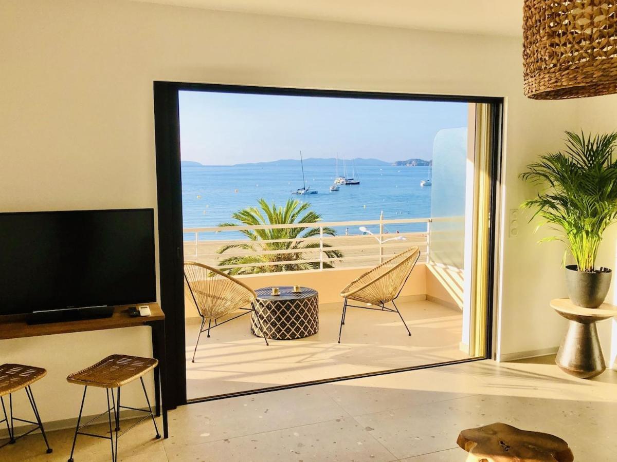 Appartement T3 Lumineux Traversant Totalement Neuf En Face De La Plage Front De Mer Vue Sur Les Iles Vue Mer Panoramique Assuree Residence De La Plage Centre Ville Du Lavandou 3Eme Etage Avec Ascenseur Appartement T3 Le Lavandou Extérieur photo