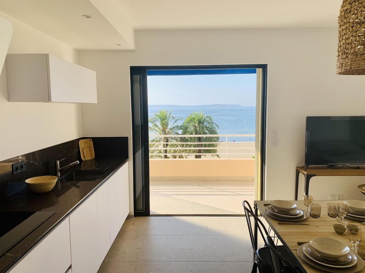 Appartement T3 Lumineux Traversant Totalement Neuf En Face De La Plage Front De Mer Vue Sur Les Iles Vue Mer Panoramique Assuree Residence De La Plage Centre Ville Du Lavandou 3Eme Etage Avec Ascenseur Appartement T3 Le Lavandou Extérieur photo
