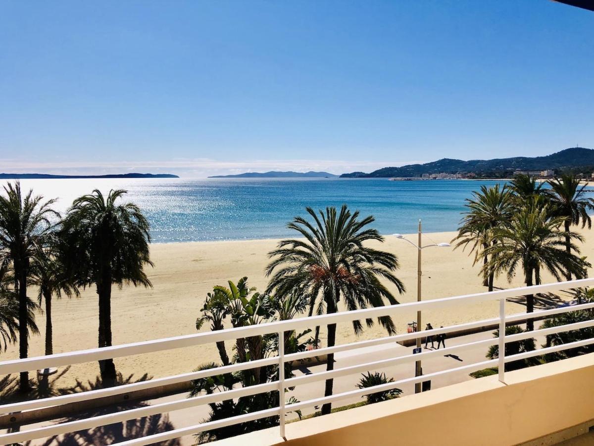 Appartement T3 Lumineux Traversant Totalement Neuf En Face De La Plage Front De Mer Vue Sur Les Iles Vue Mer Panoramique Assuree Residence De La Plage Centre Ville Du Lavandou 3Eme Etage Avec Ascenseur Appartement T3 Le Lavandou Extérieur photo